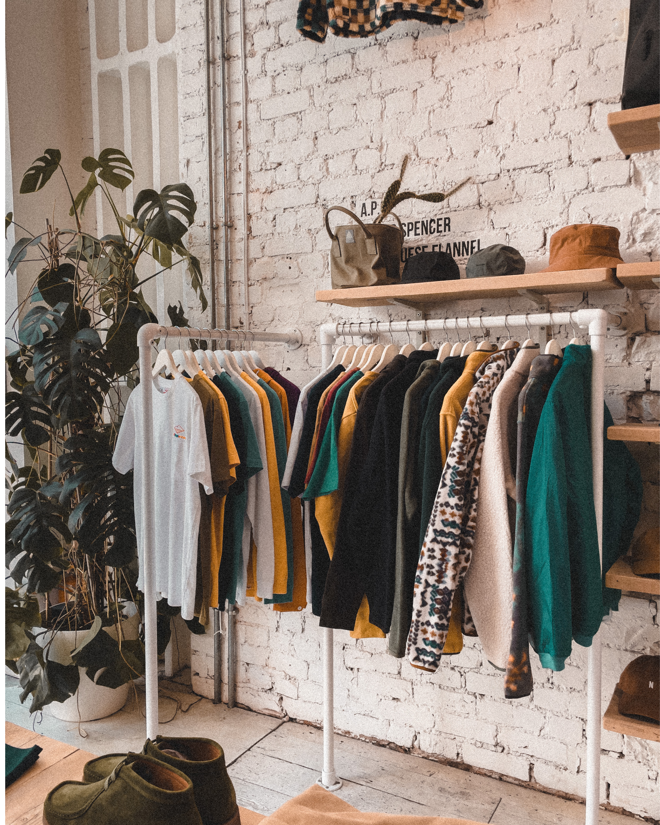 boutique locale de vêtements de seconde main
