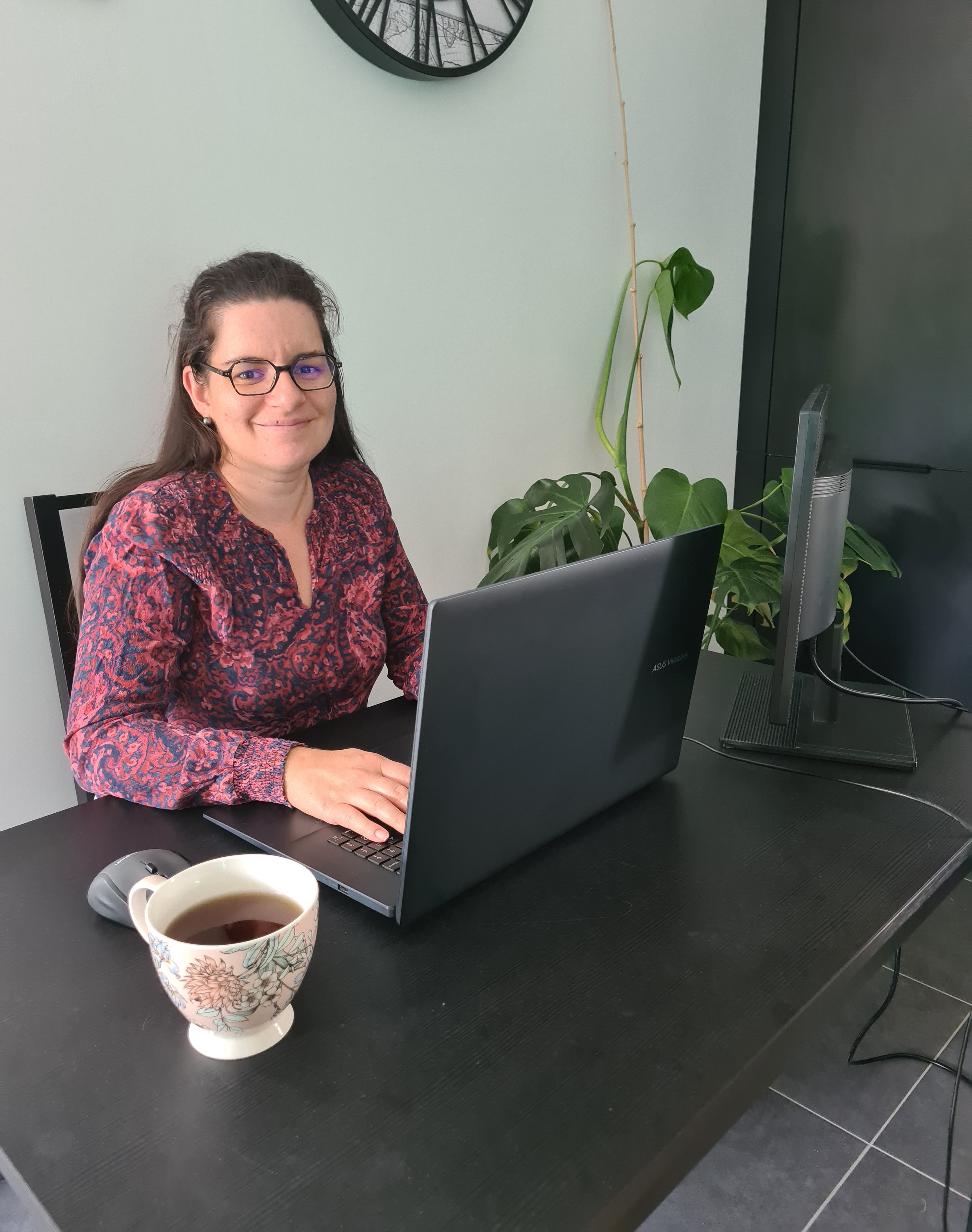 Jennifer Alleaume, créatrice de sites vitrines pour les indépendants près de Rouen (76), en Normandie